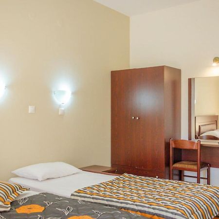 Delfini Hotel Szkála Potamiász Kültér fotó