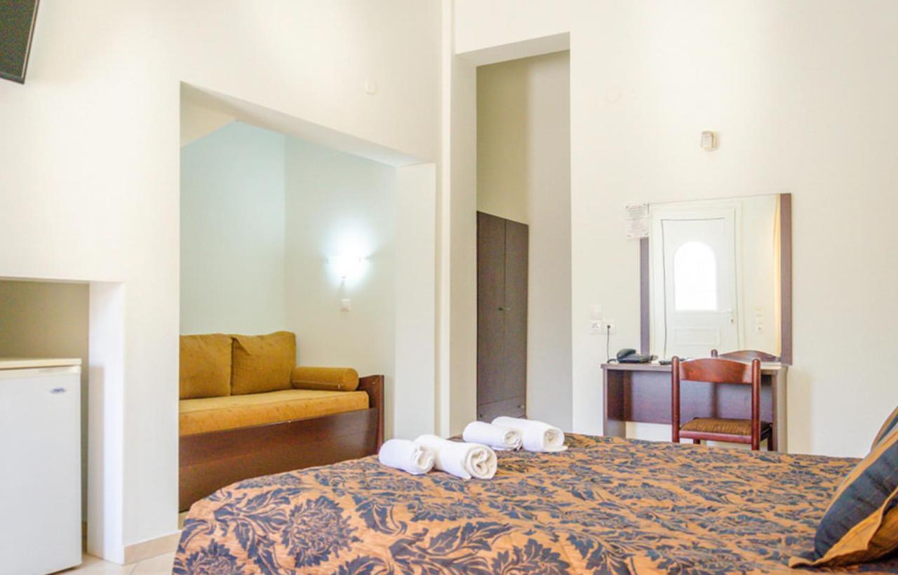 Delfini Hotel Szkála Potamiász Kültér fotó