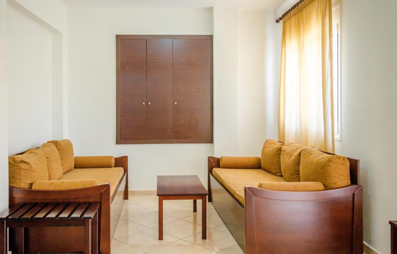 Delfini Hotel Szkála Potamiász Kültér fotó
